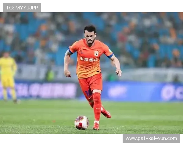 卡扎伊什维利第25球！推射破门，领跑射手榜冲击金靴，扎卡左后卫